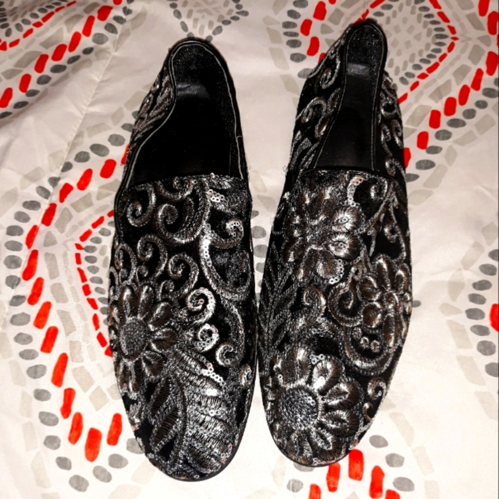 Men's Embroidered Slip on Loafers Black sz 39 (7)